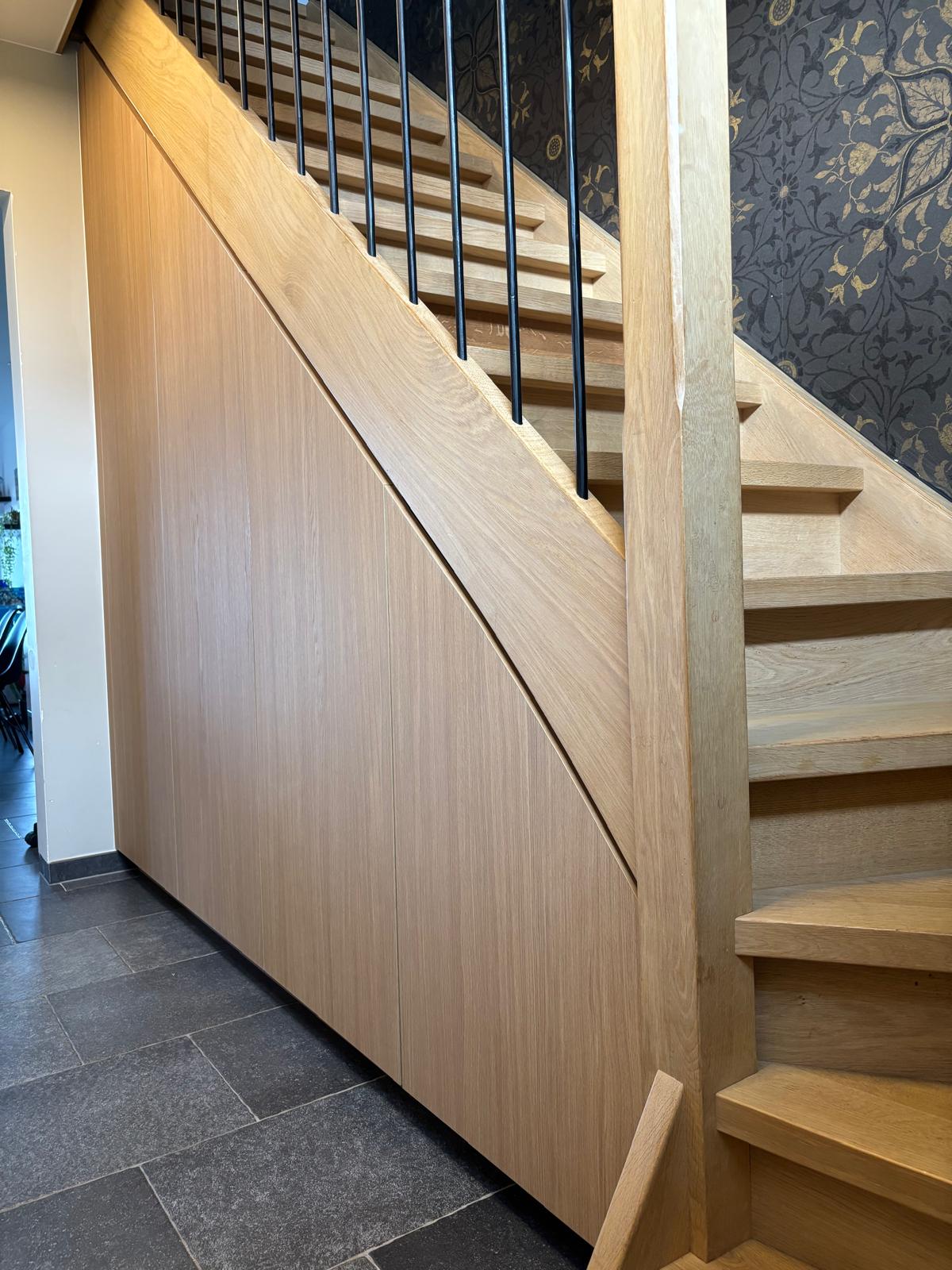 Maatkast onder trap, project Nieuwkerken-Waas - RS Maatkasten Sint-Niklaas